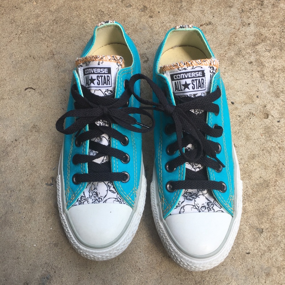 Custom Converse AFI blue with skulls, womens 7